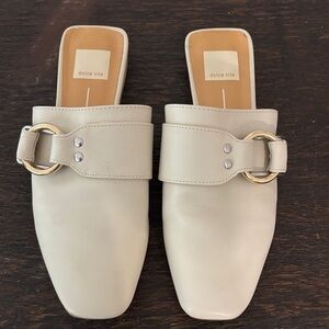 Dolce Vita Gillian winter white mules. Sz 7.5